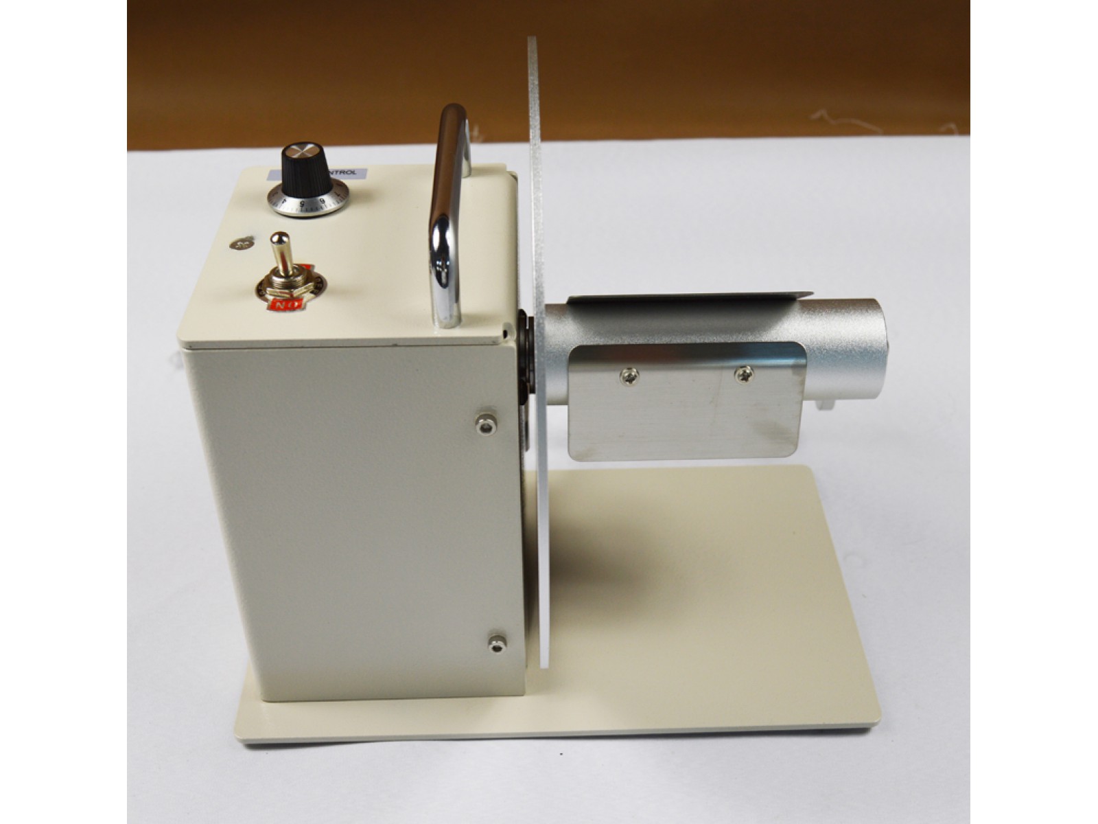 เครื่องม้วนสติ๊กเกอร์ AL-938