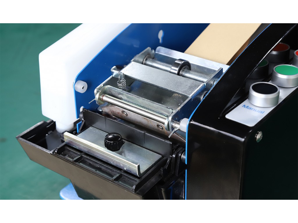 เครื่องตัดเทป กาวน้ำ