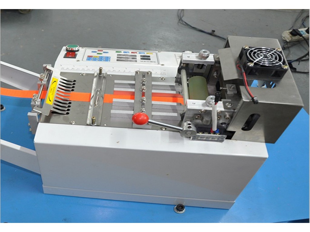 เครื่องตัดสายอัตโนมัติ JS-910