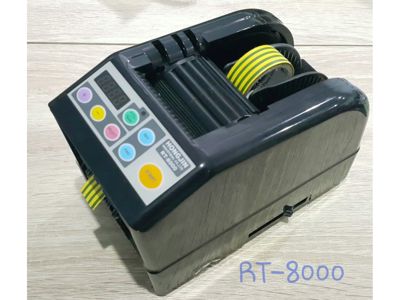 เครื่องตัดเทป RT-8000