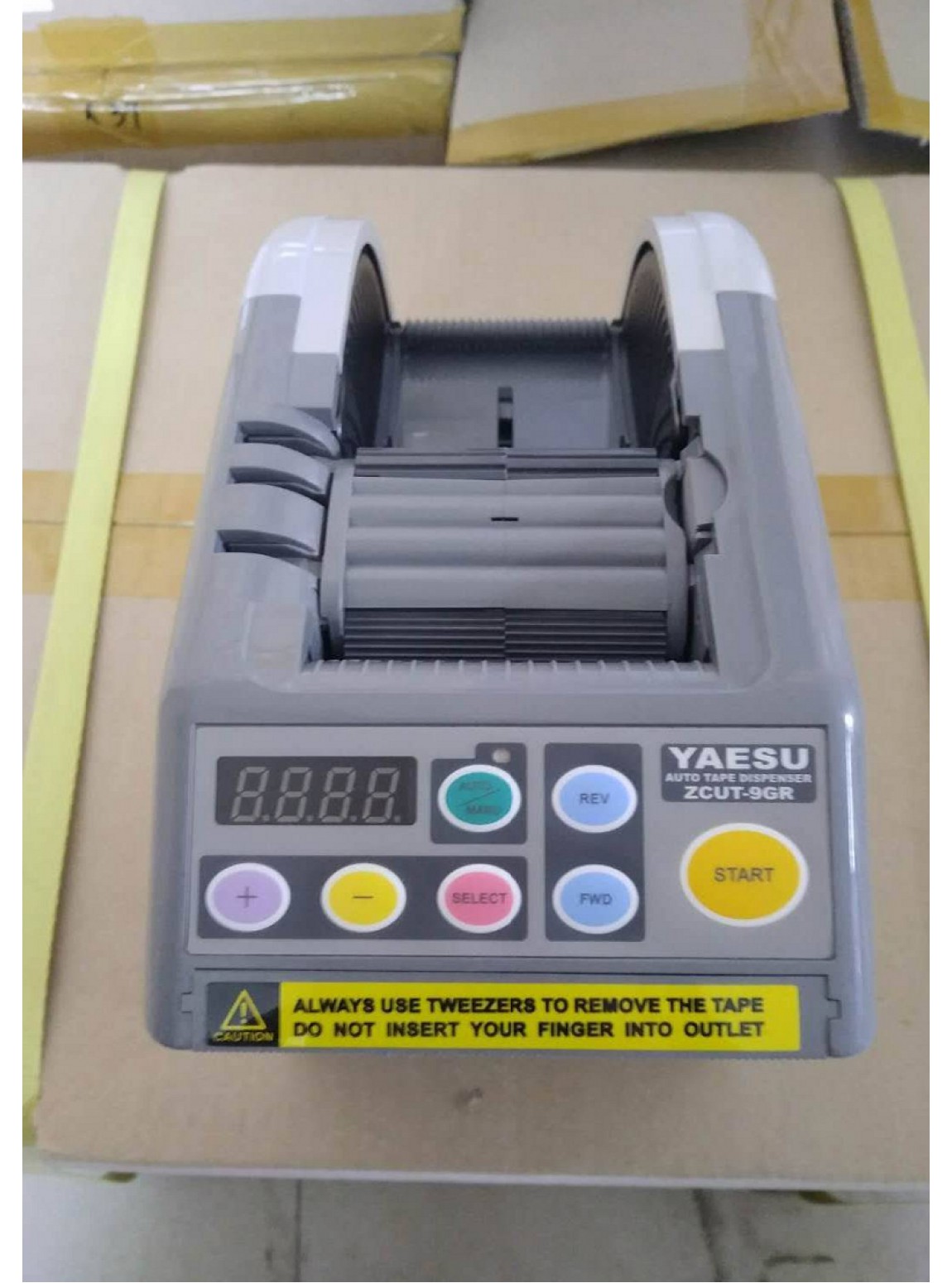 เครื่องจ่ายเทปอัตโนมัติ ZCUT-9GR