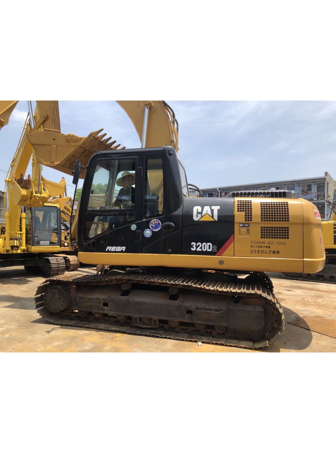 แม็คโคร CAT 320D ไมล์ 900 ชม.