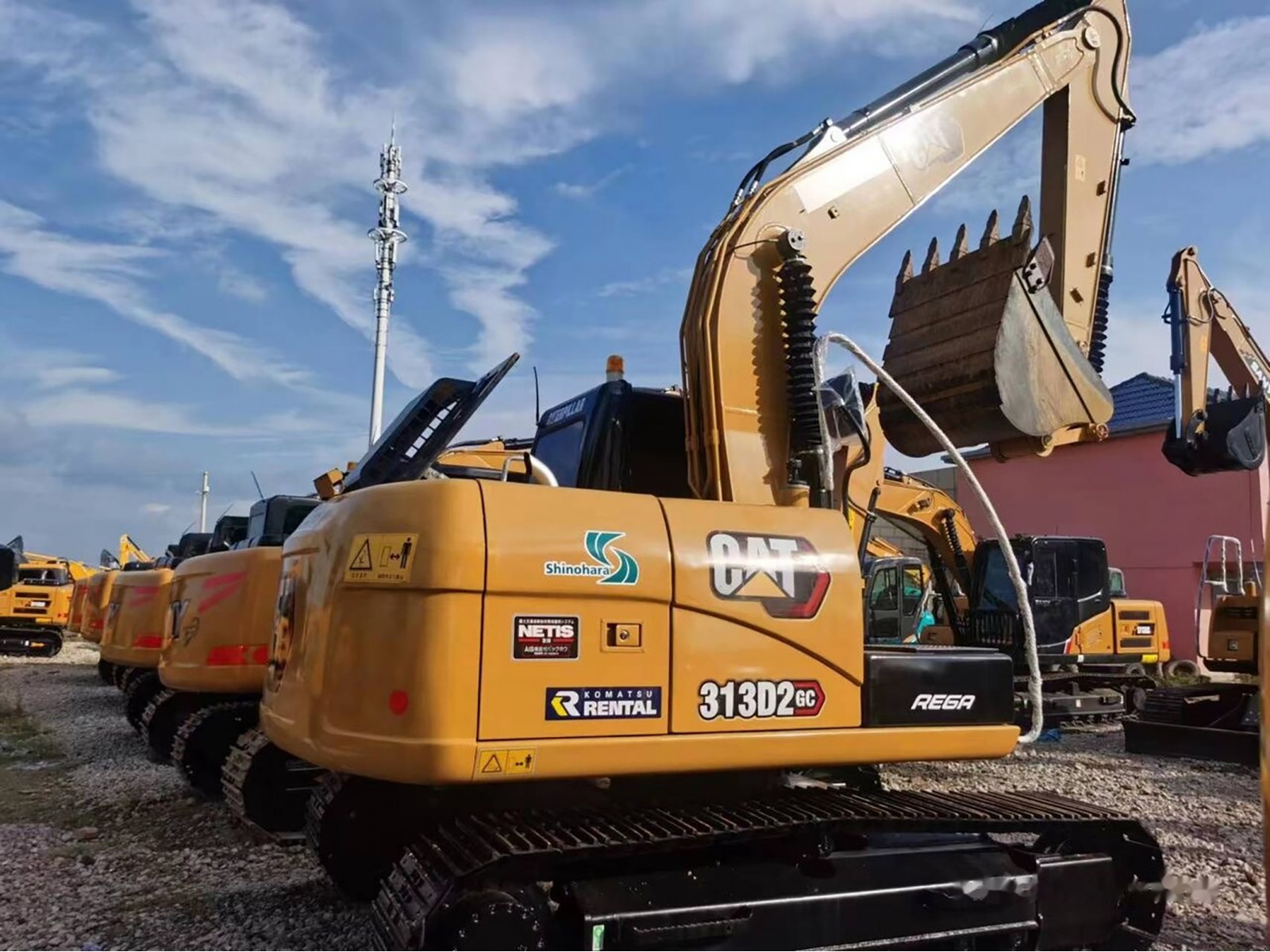 รถขุด Caterpillar 313D2GC