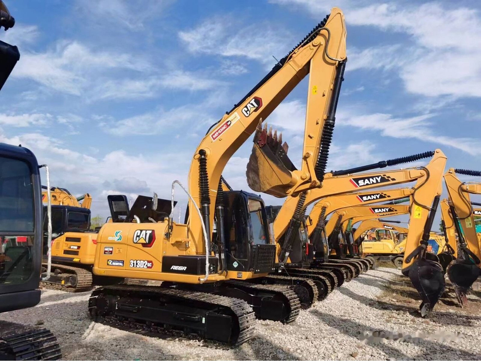 รถขุด Caterpillar 313D2GC