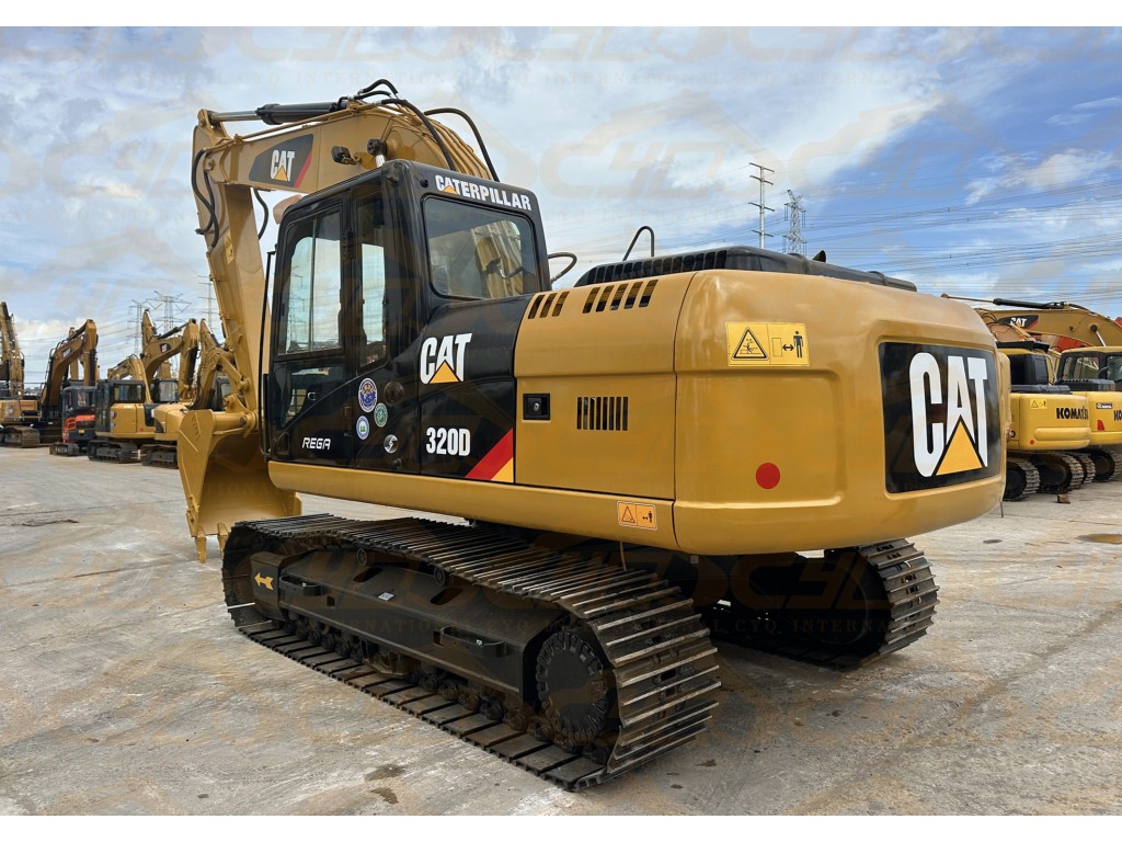 รถขุด CAT320GX