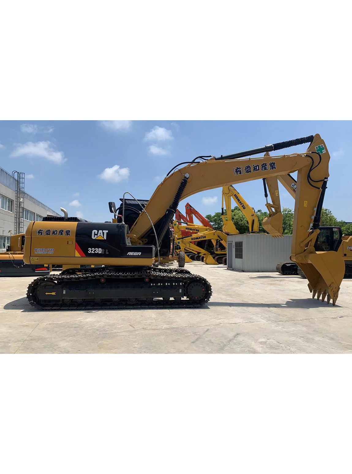 รถแบคโฮ CAT 323D2 มือสอง