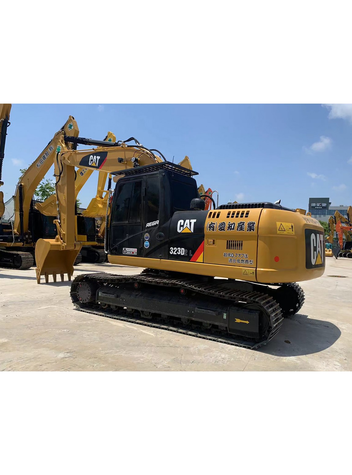 รถแบคโฮ CAT 323D2 มือสอง
