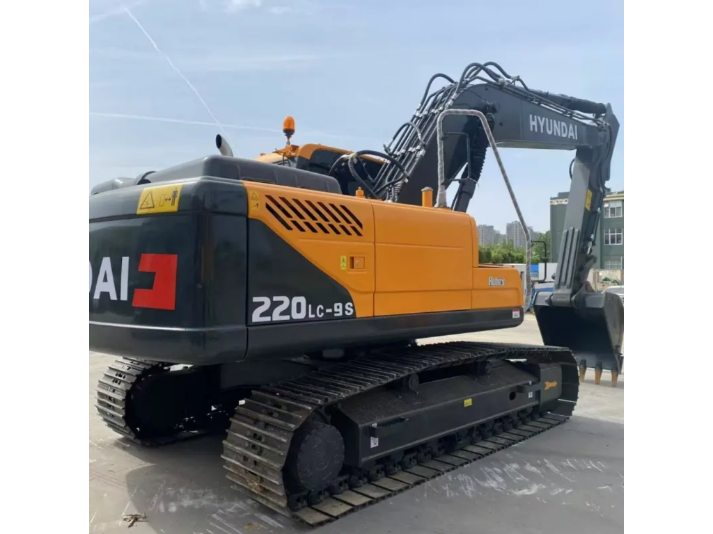 รถขุด Hyundai HX220HD