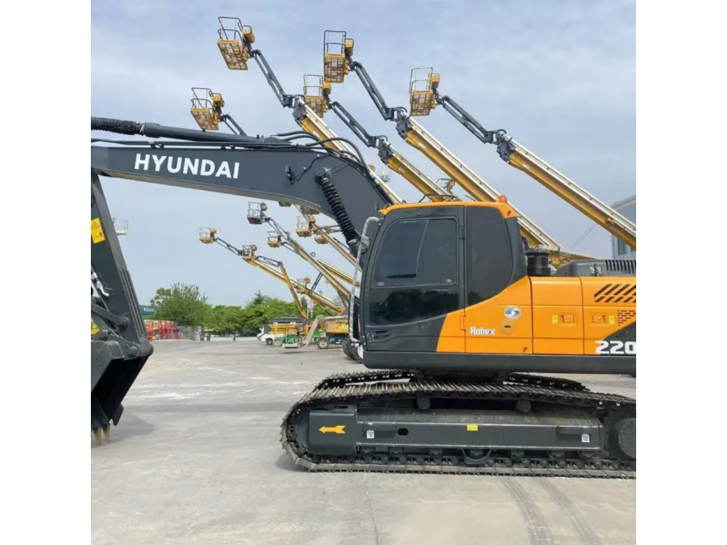 รถขุด Hyundai HX220HD