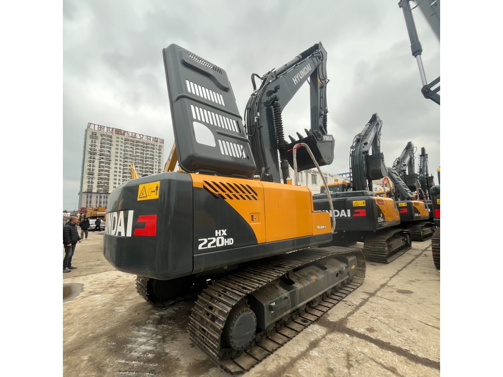 รถขุด Hyundai HX220HD