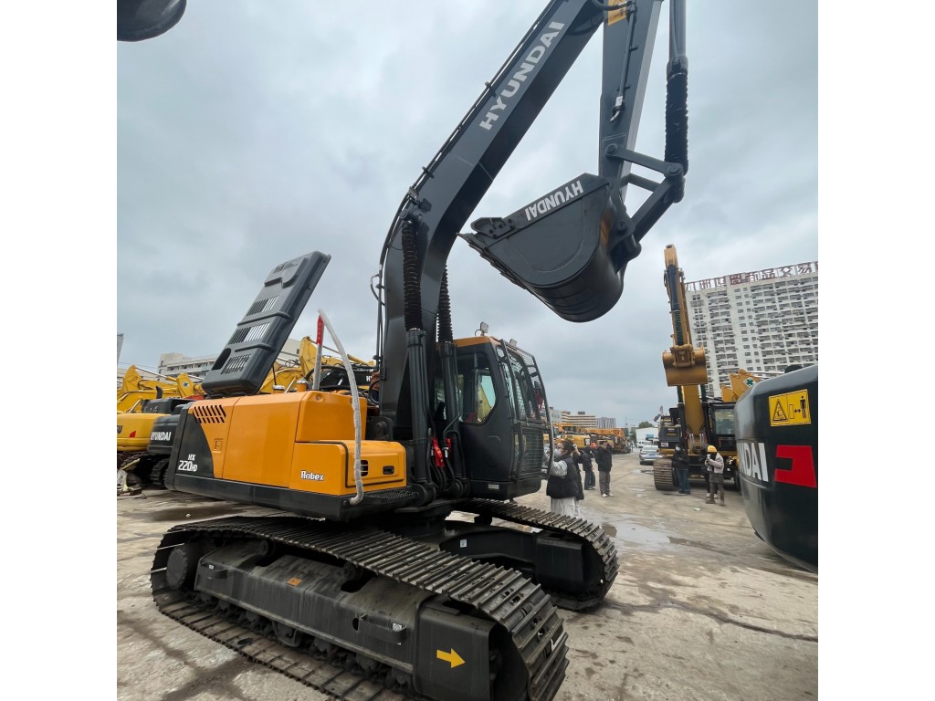 รถขุด Hyundai HX220HD