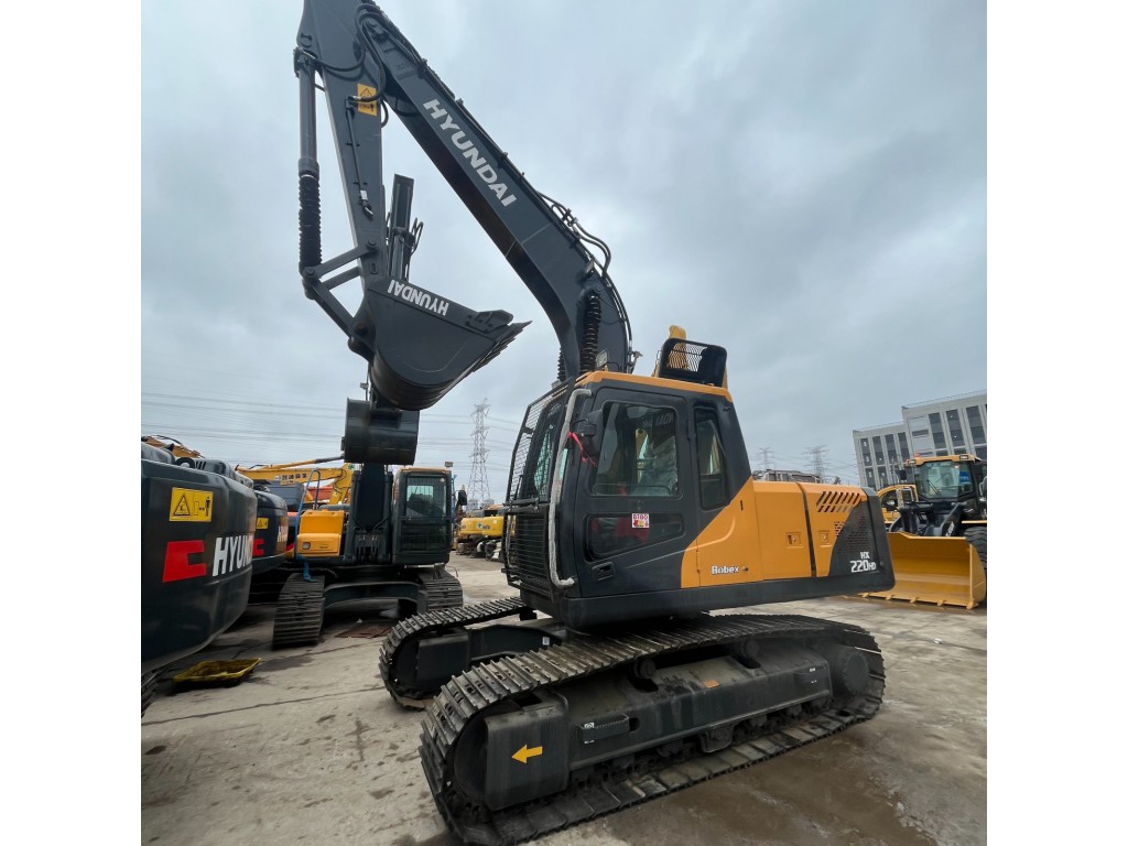 รถขุด Hyundai HX220HD