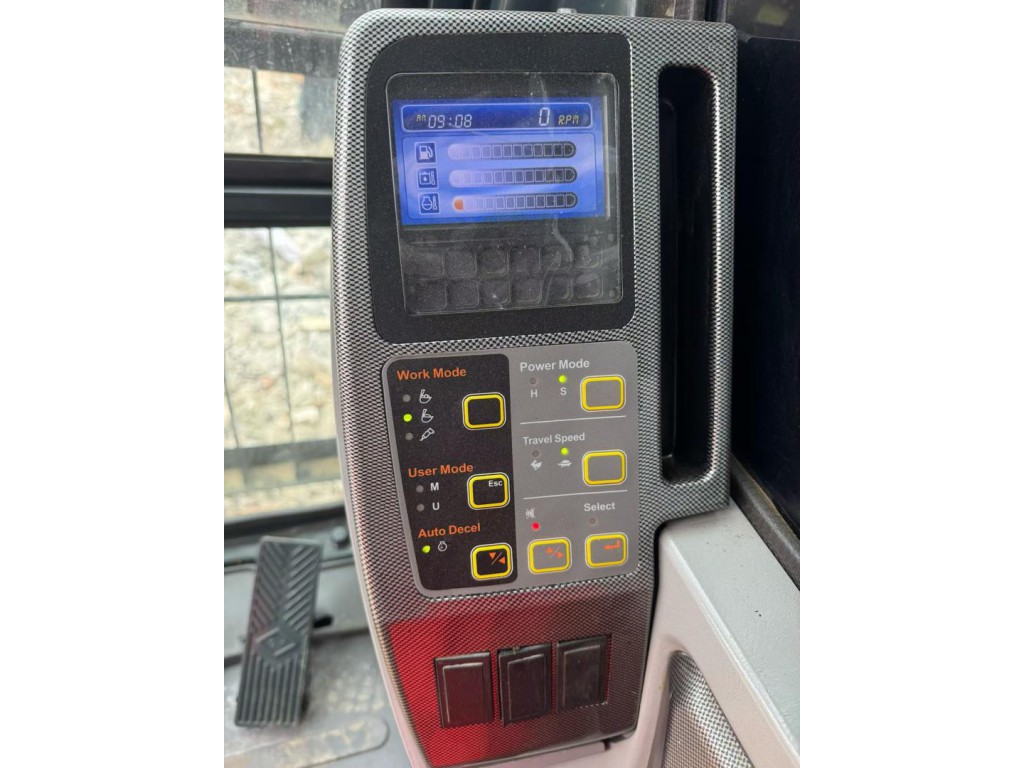 รถขุด Hyundai 220LC-9S