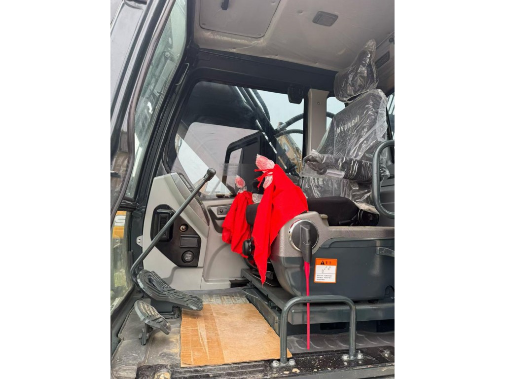 รถขุด Hyundai 220LC-9S