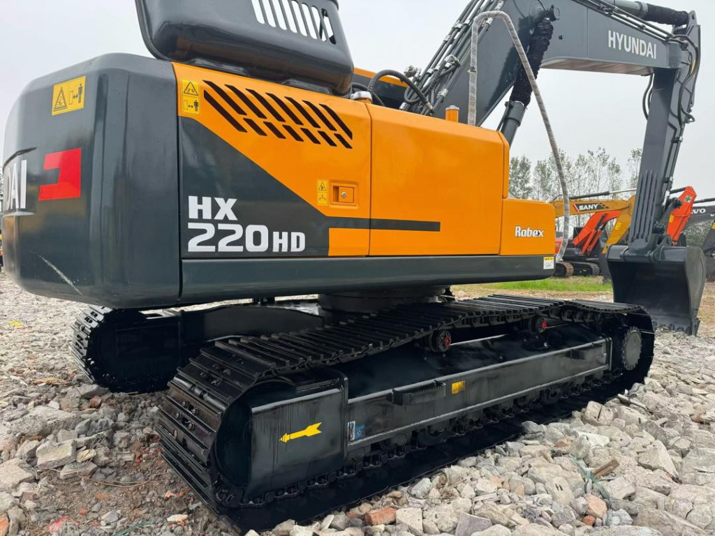 รถขุด Hyundai 220LC-9S