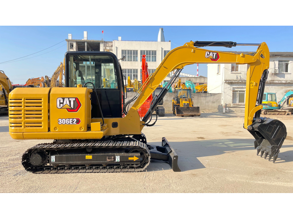 กรรไกรตัดเหล็กติดรถขุดขนาด 20 ตัน