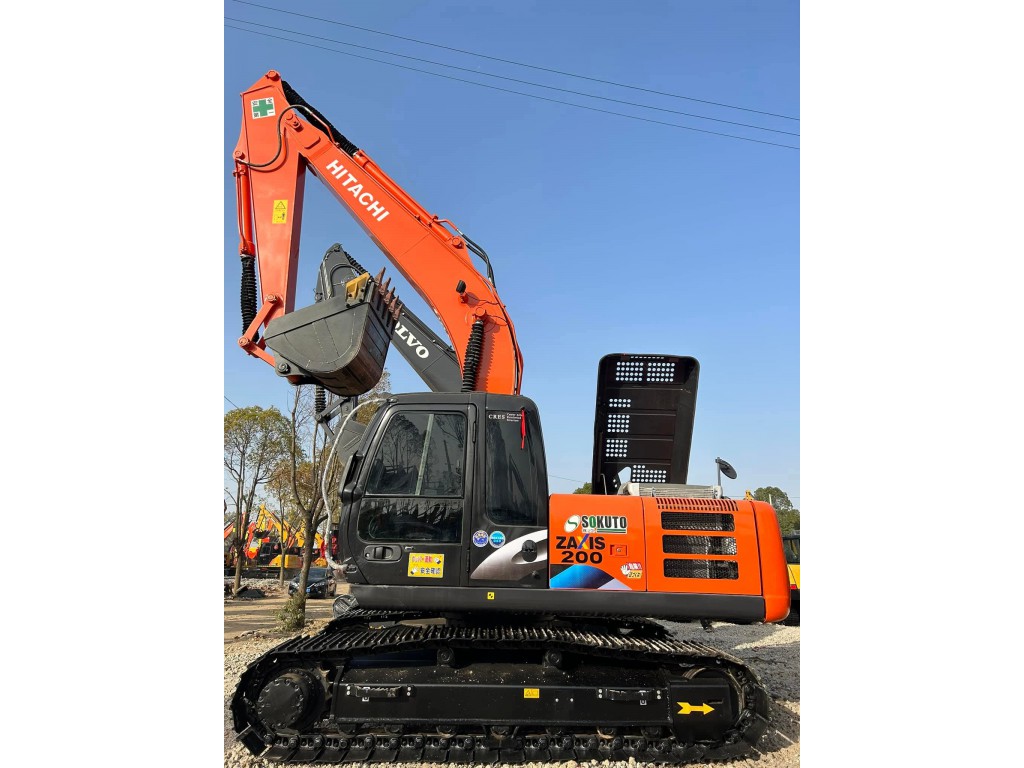 รถขุด Hitachi ZX 200-5G