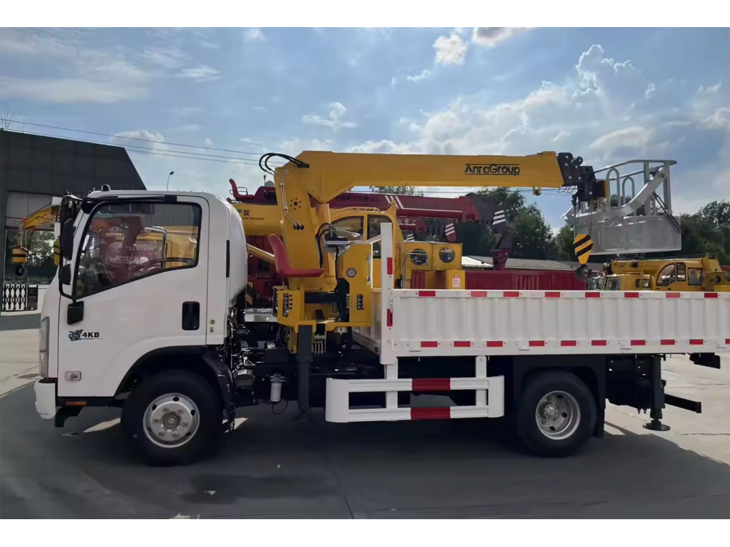 เครนติดรถบรรทุก 5 ตัน