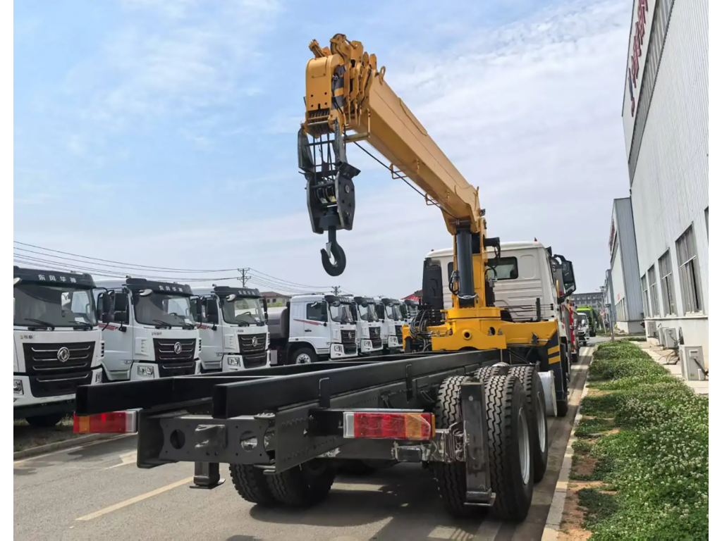 เครนติดรถบรรทุก 5 ตัน