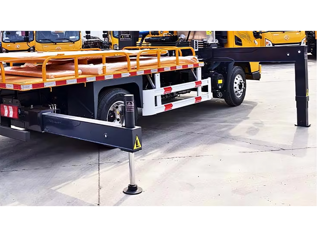 เครนติดกระเช้า 3 ตัน