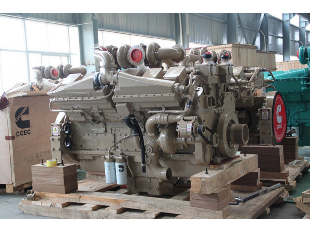 Cummins Engine 6CTA8.3-C240