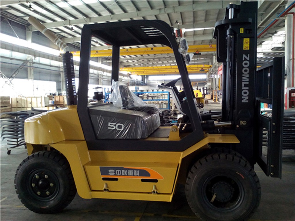 รถโฟล์คลิฟท์ ดีเซล 7 ตัน