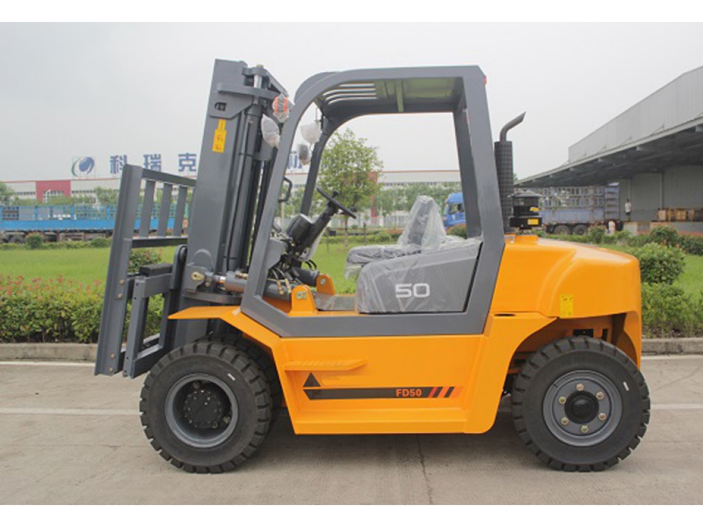 รถโฟล์คลิฟท์ ดีเซล 7 ตัน