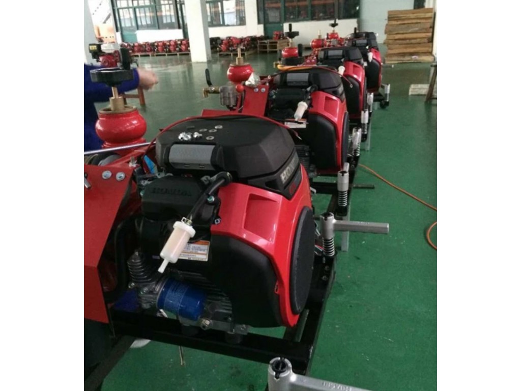 ปั๊มน้ำเพลิงแบบหาบหาม Honda GX690