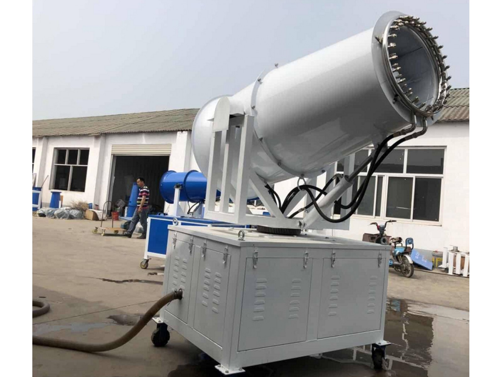 เครื่องพ่นละอองไอน้ำ M-55