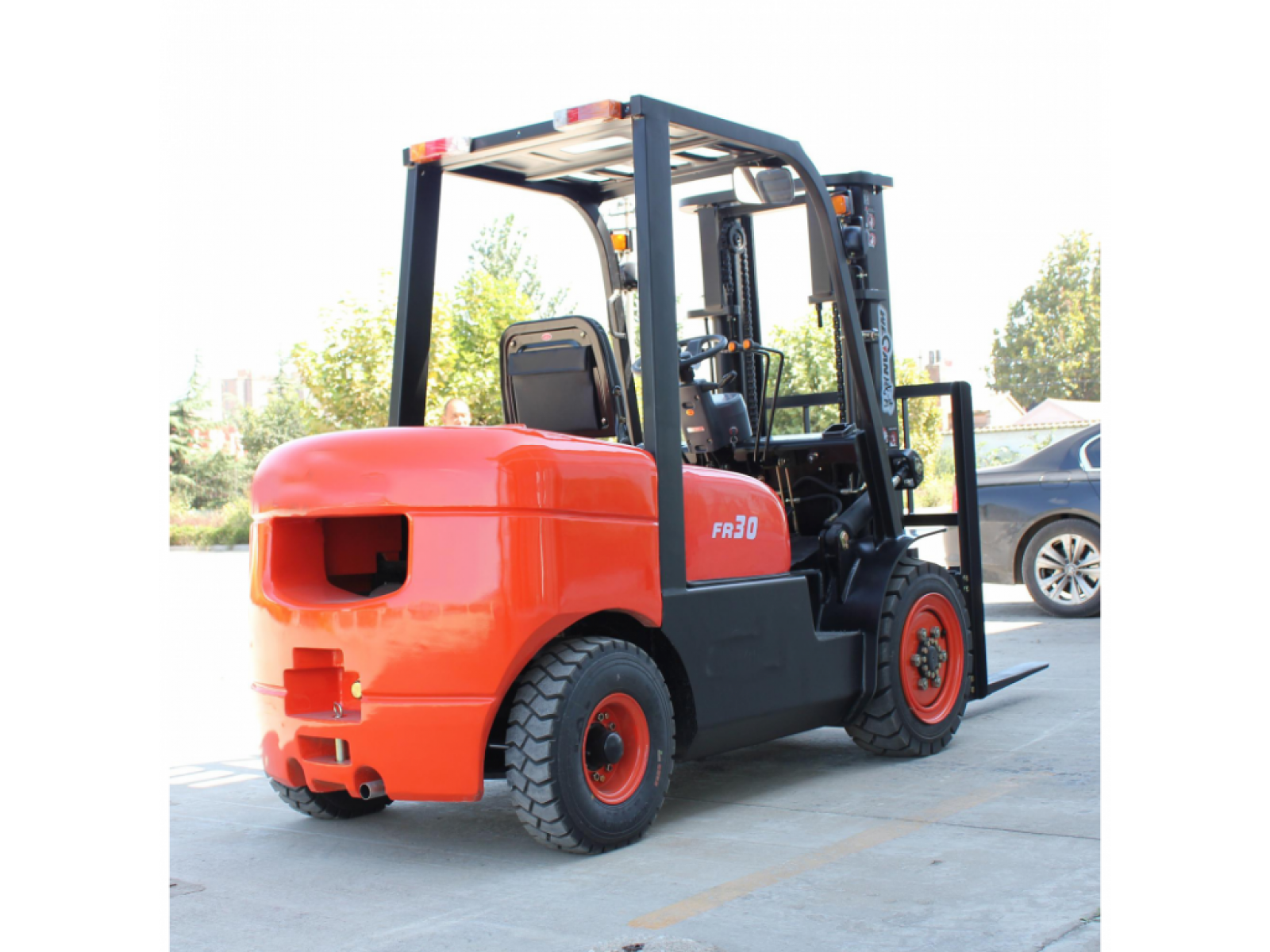 รถโฟล์คลิฟท์ 3T FR30