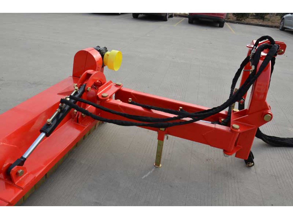 เครื่องตัดหญ้าไหล่ทาง AGL1800