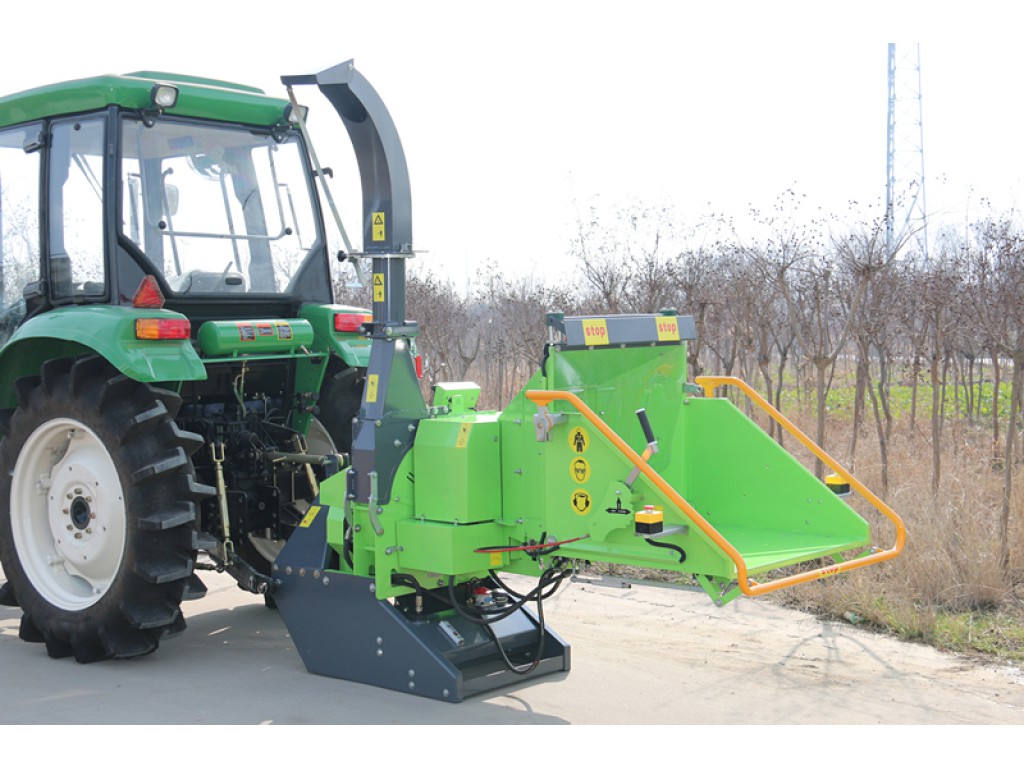 เครื่องตัดหญ้าติดรถไถ