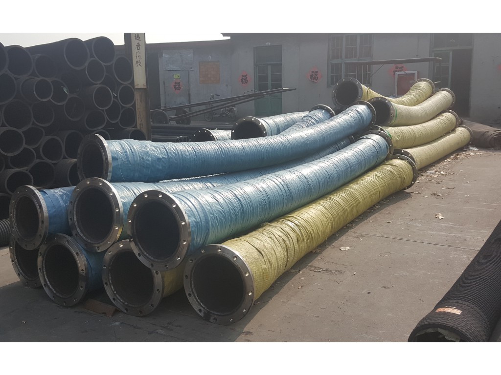 ท่อส่งน้ำตัวหนอน 14 นิ้ว ยาว 4 เมตร