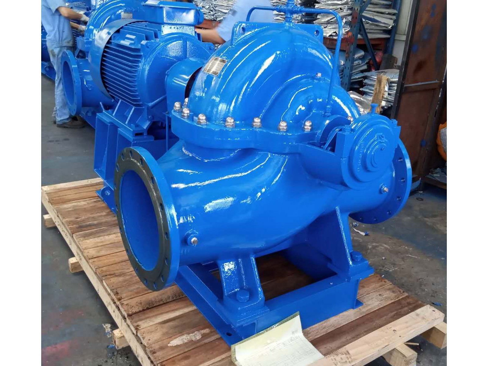 เครื่องสูบน้ำไฟฟ้าขนาดใหญ่