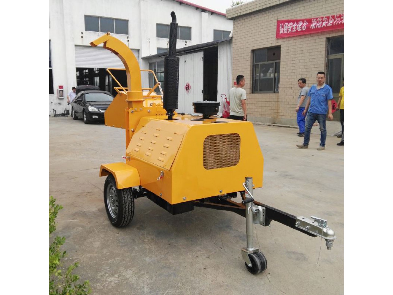 45 แรงม้า เครื่องย่อยกิ่งไม้