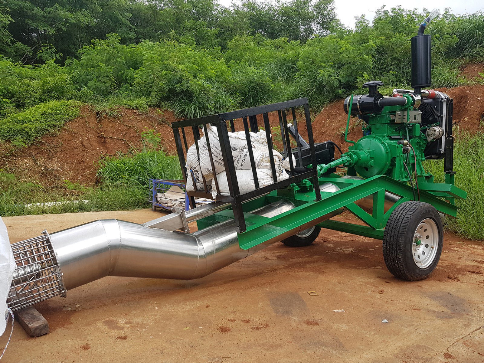 ปั๊มพญานาค ท่อ 12 นิ้ว เครื่องยนต์