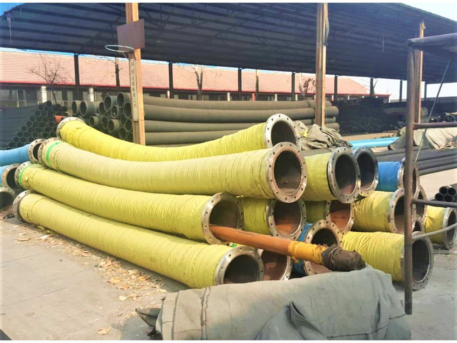 ท่อส่งน้ำตัวหนอน 14 นิ้ว ยาว 4 เมตร