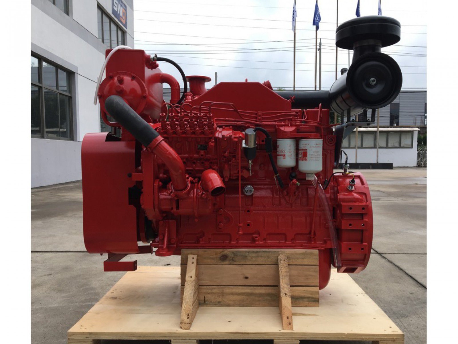 เครื่องยนต์ 6BTA5.9C180