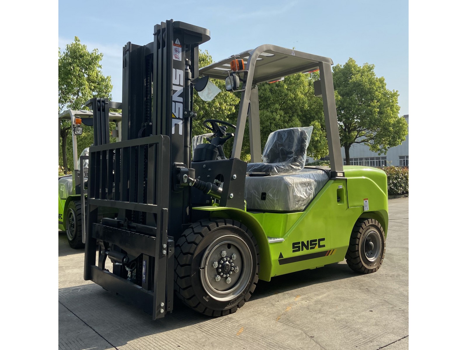 รถยกโฟล์คลิฟท์ 4 ตัน