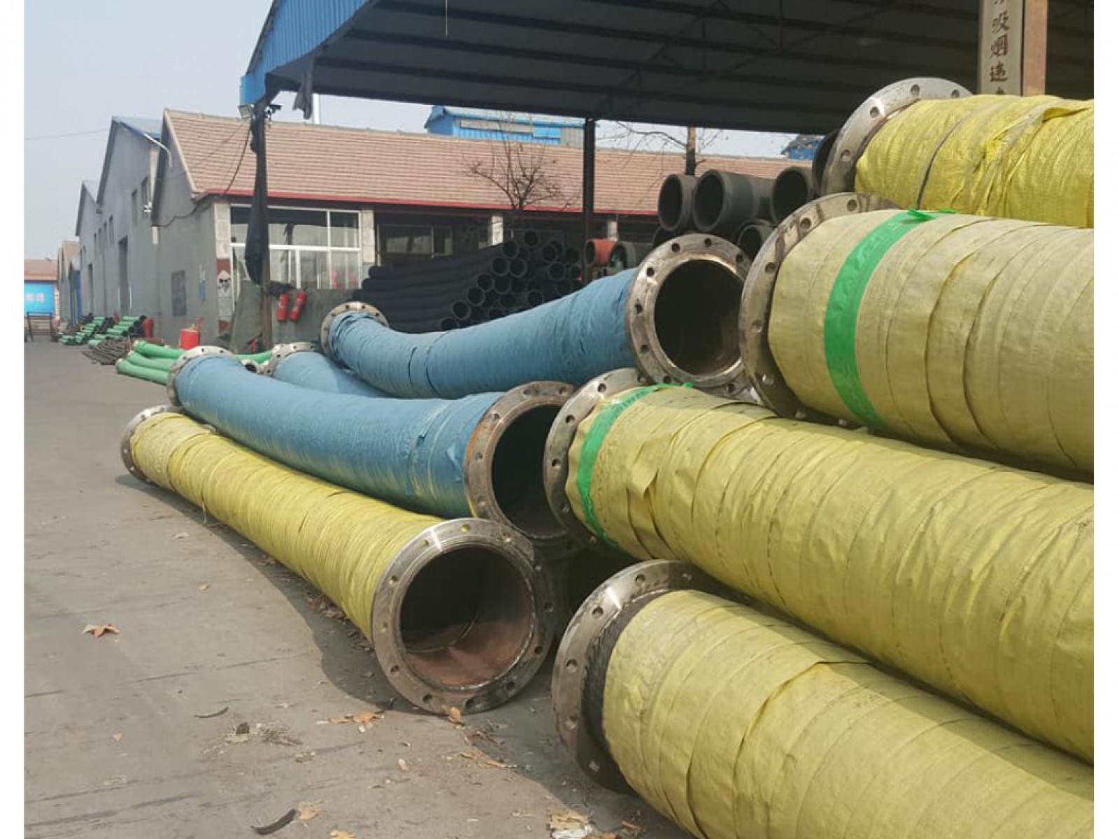 ท่อยางส่งน้ำตัวหนอน 12 นิ้ว 4 เมตร